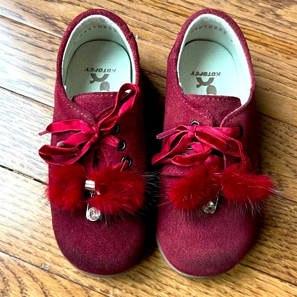 Fancy leather shoes for kids